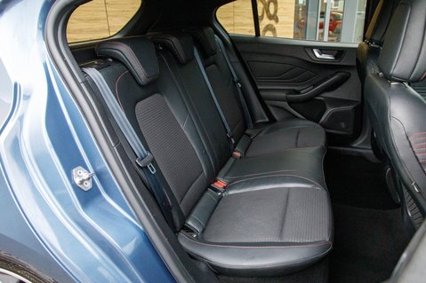 Ford Focus Focus 1.0 EcoBoost 125 ST-Line X 34