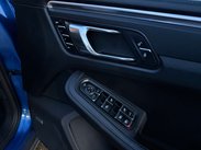 Porsche Macan 2.0 Macan Semi-Auto 4WD 5dr 16