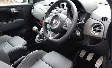 Abarth 595 C Competizione 11