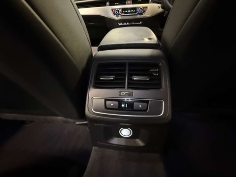 Audi A4 2.0 A4 S Line 35 TFSI Semi-Auto 5dr 51