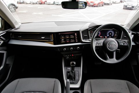 Audi A1 SPORTBACK TFSI SPORT 3