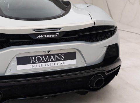 McLaren GT V8 SSG 23