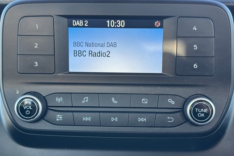 Ford Transit 350 Drw L4 130 ps Single Cab Dropside Truck - No VAT - Tow Axle 21