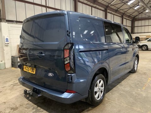 Ford Transit Custom 320 LIMITED L1H1 DCIV ECOBLUE 7
