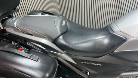 Honda NC700 2012 ONLY 18K FULL LUGGAGE MANUAL NEW MOT A2 700CC 41