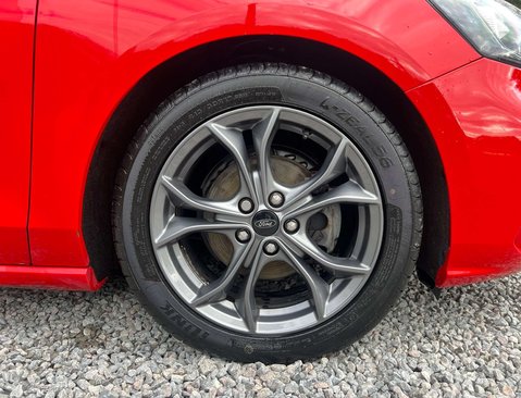 Ford Focus 1.5 Focus ST-Line TDCi 5dr 9