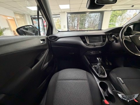 Vauxhall Crossland 1.2 Design SUV 5dr Petrol Manual Euro 6 (s/s) (83 ps) 46