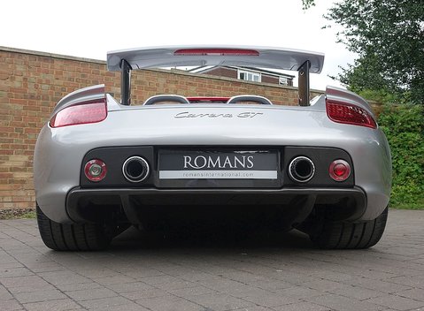 Porsche Carrera GT 38