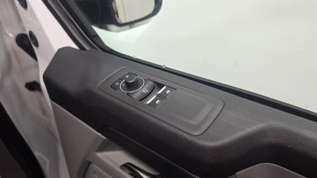 Ford e-Transit Custom 320L1 Limited 65kwh 100kw/136ps *ELECTRIC-NEW* 18