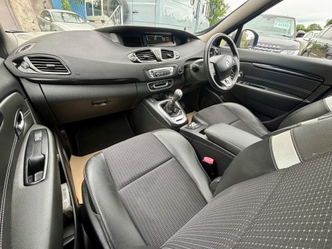 Renault Scenic DYNAMIQUE TOMTOM ENERGY DCI S/S STUNNING One Lady Owner Full Renault Histor 10