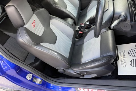 Ford Fiesta ST-2 - 8 SERVICES -NEW MOT -HEATED SEATS -KEYLESS -JUST SERVICED 35