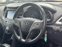 Hyundai SANTA FE 2.2 CRDi Blue Drive Premium SUV 5dr Diesel Manual 4WD Euro 6 (200 ps) 10