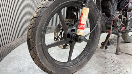 Yamaha YBR 125 2011 GOOD PARTS BIKE PROJECT COMMUTER BIKE 125CC 9
