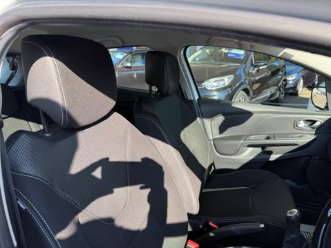 Renault Clio 1.2 16V Dynamique Nav Euro 6 5dr 36