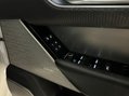 Land Rover Range Rover Velar R-DYNAMIC SE 19