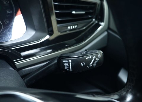 Volkswagen Polo 1.0 Polo Match TSi Semi-Auto 5dr 34