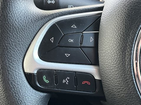 Jeep Renegade M-JET SPORT 15