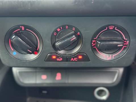 Audi A1 1.6 TDI SE Euro 6 (s/s) 3dr 15