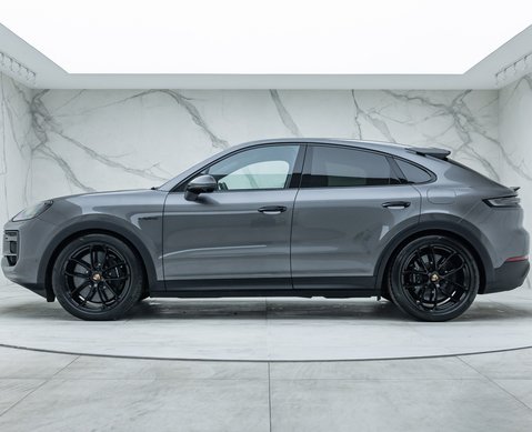 Porsche Cayenne TURBO E-HYBRID GT 