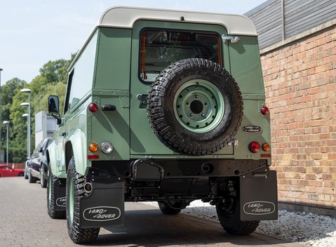 Land Rover Defender 90 Heritage Hard Top 20