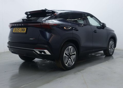 OMODA 5 1.6 5 Noble Auto 5dr 11