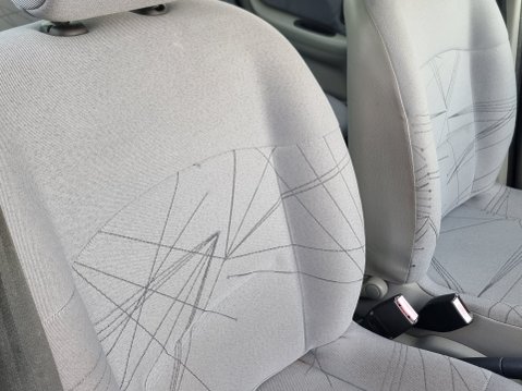 Renault Clio EXPRESSION 16V 20