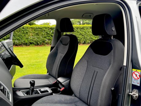 SEAT Ateca ECOTSI SE TECHNOLOGY 37