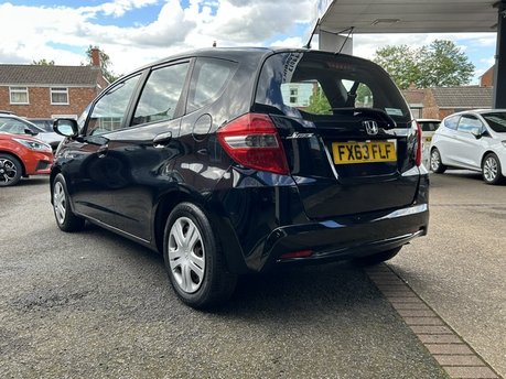 Honda Jazz I-VTEC SE 1