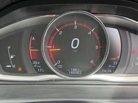 Volvo V70 2.0 V70 SE Luxury D4 Auto 5dr 29