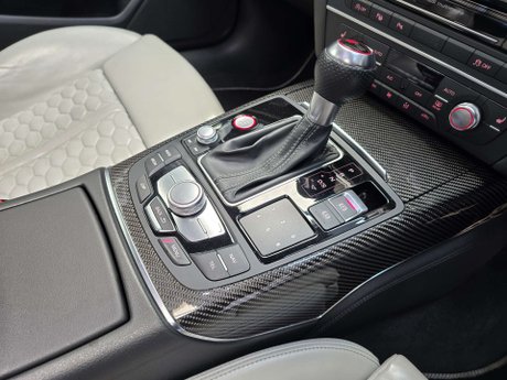 Audi RS6 4.0 TFSI V8 Estate 5dr Petrol Tiptronic quattro Euro 6 (s/s) (560 ps) 30