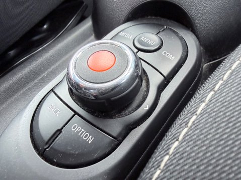 Mini Hatch 1.5 COOPER CLASSIC 15