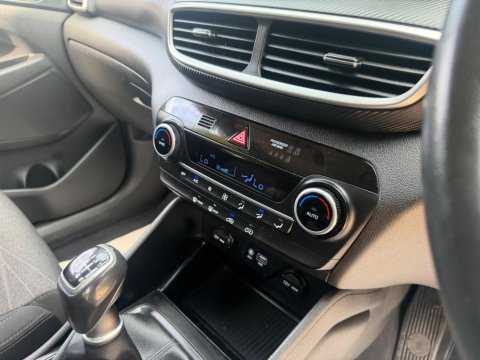 Hyundai TUCSON 1.6 GDi SE Nav Euro 6 (s/s) 5dr 9