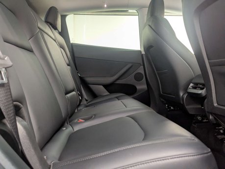 Tesla Model Y ModeL Y Long Range AWD 4WD 5dr 46