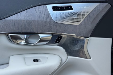 Volvo XC90 RECHARGE T8 ULTIMATE AWD - BLOND LEATHER - VAT QUALIFYING 23