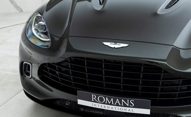 Aston Martin DBX 22