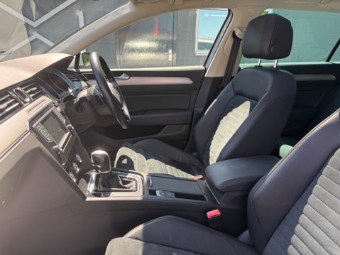 Volkswagen Passat GT TDI BLUEMOTION TECHNOLOGY DSG 42