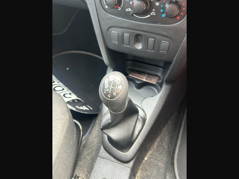 Dacia Logan 1.0 SCe Essential Euro 6 5dr 13