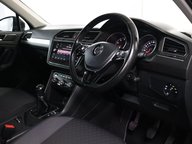 Volkswagen Tiguan SE NAV TSI 4