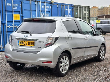 Toyota Yaris 1.5 VVT-h T Spirit Hatchback 5dr Petrol Hybrid CVT Euro 5 (101 ps) 15