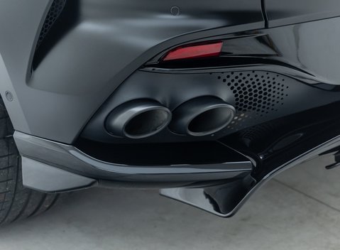 Aston Martin DBX 707 38