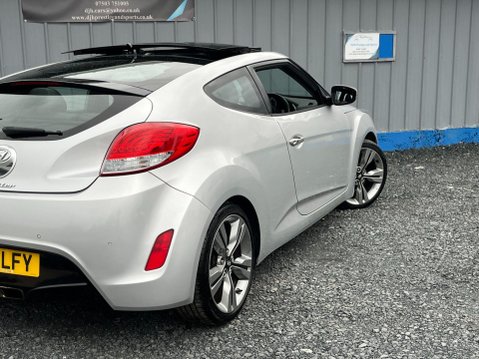 Hyundai Veloster 1.6 GDi Sport Euro 5 4dr 28