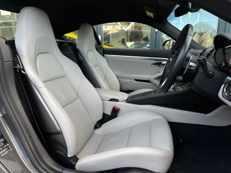 Porsche 718 Cayman CAYMAN STYLE EDITION PDK 34