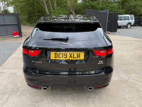 Jaguar F-Pace 3.0 F-PACE S AWD D Auto 4WD 5dr 31