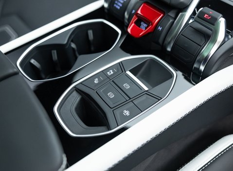 Lamborghini Urus SE 34