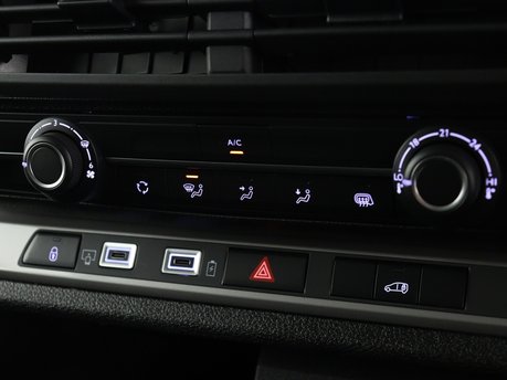 Vauxhall Vivaro L2H1 1.5 Turbo D 120 Prime 17