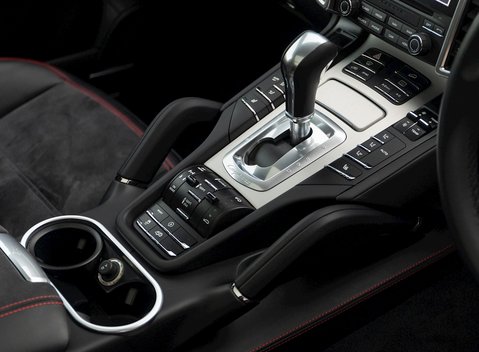 Porsche Cayenne GTS 20