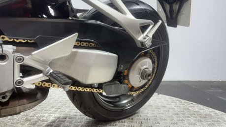 Honda VFR 2011 ONLY 22K NEW MOT SERVICED TOP BOX TOURER 800CC 40