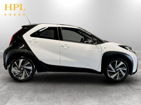 Toyota Aygo X 1.0 VVT-i Edge Hatchback 5dr Petrol Manual Euro 6 (s/s) (72 ps) DAB Radio - 8
