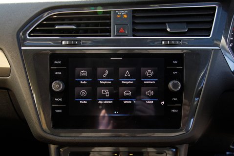 Volkswagen Tiguan Allspace LIFE TSI DSG 22