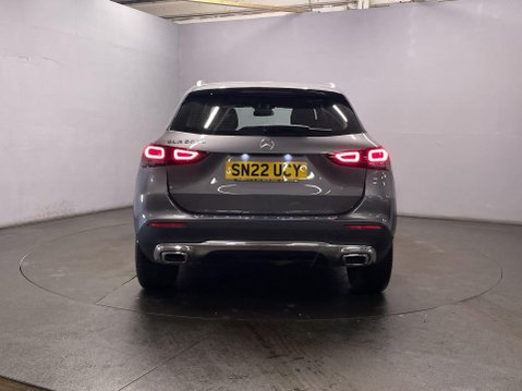 Mercedes-Benz GLA 2.0 GLA200d Sport SUV 5dr Diesel 8G-DCT Euro 6 (s/s) (150 ps) 7